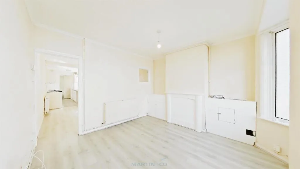 3 bed Terraced