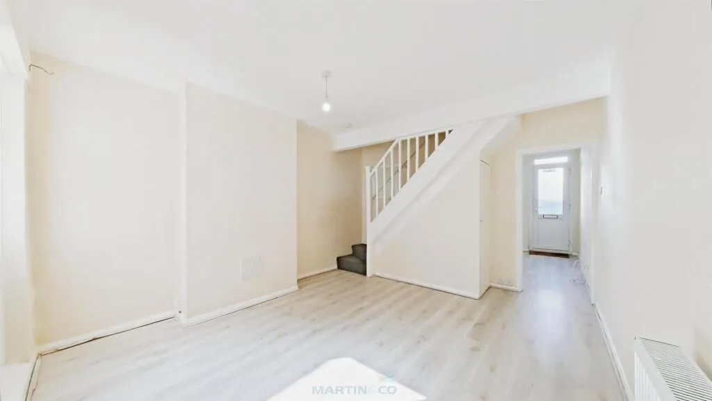 3 bed Terraced