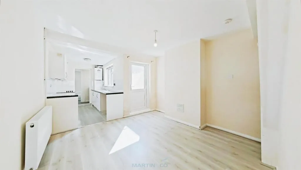 3 bed Terraced