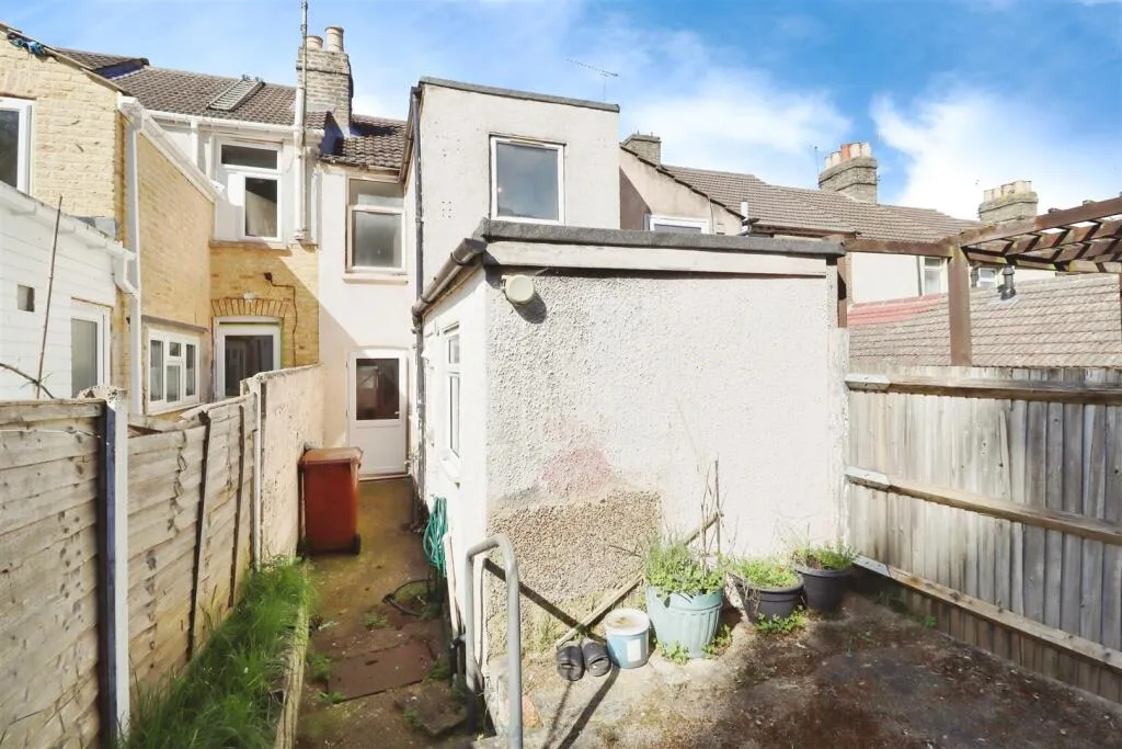 3 bed Terraced