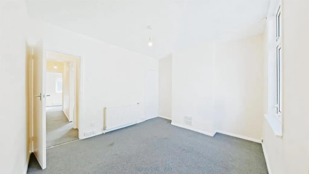 3 bed Terraced