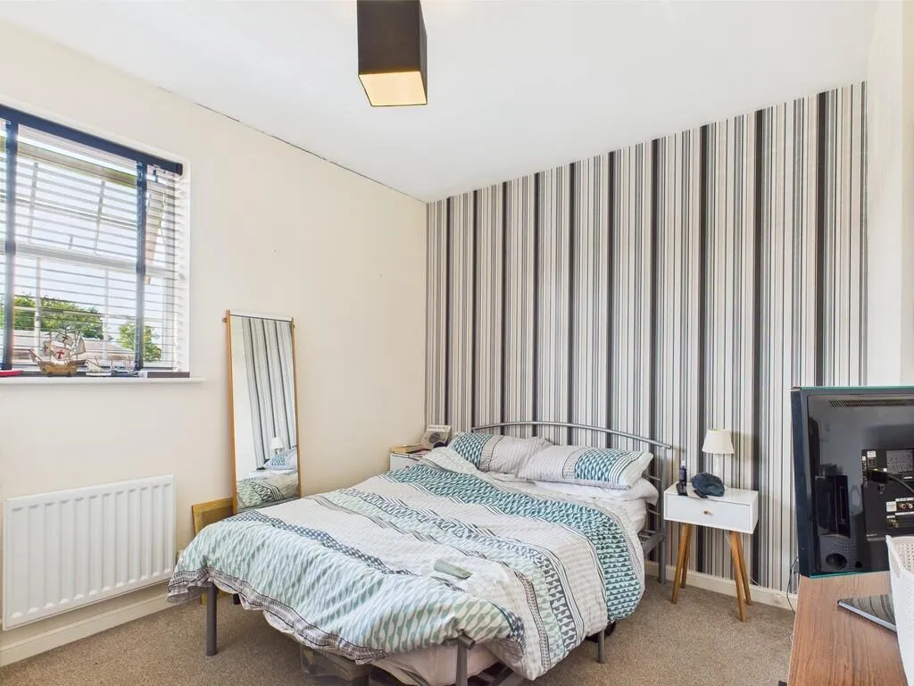 2 bed Apartment