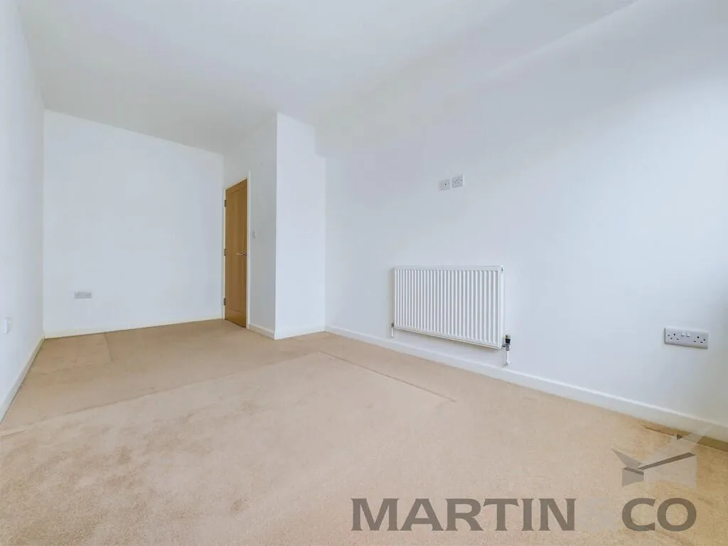 2 bed Apartment