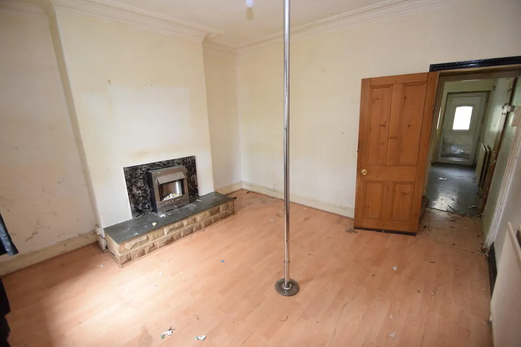 2 bed Terraced