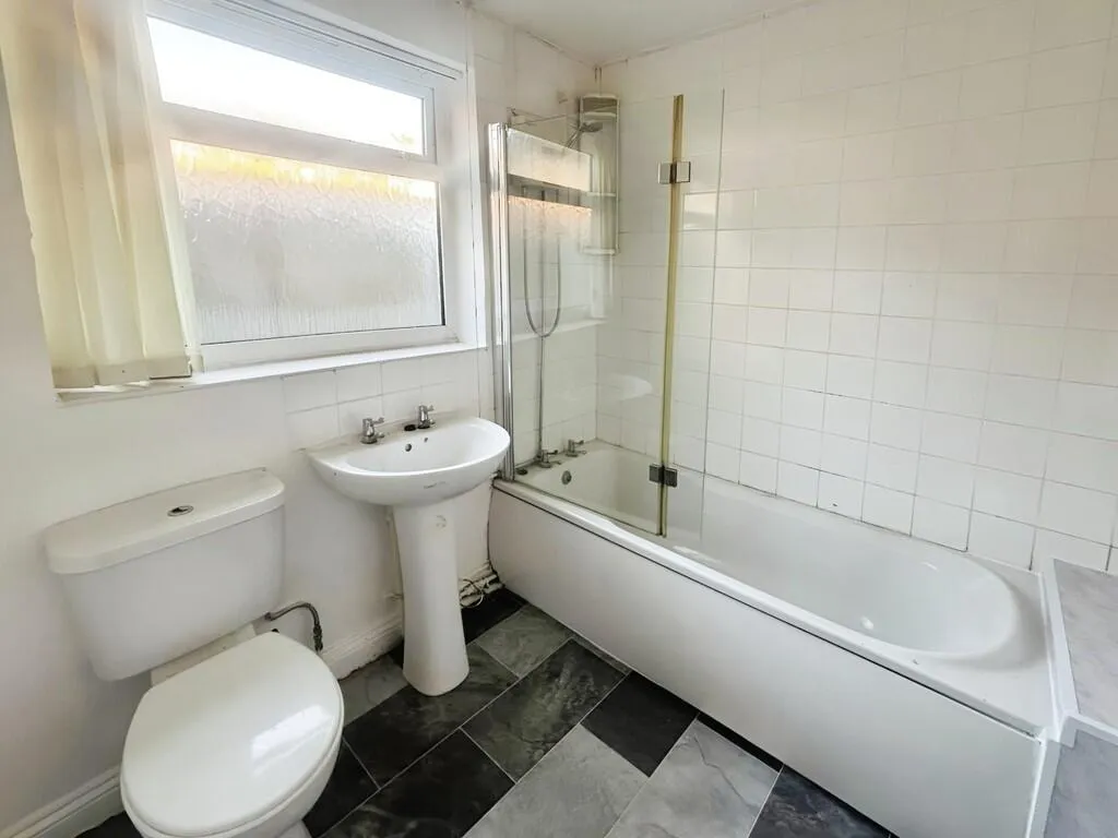 2 bed Semi-Detached