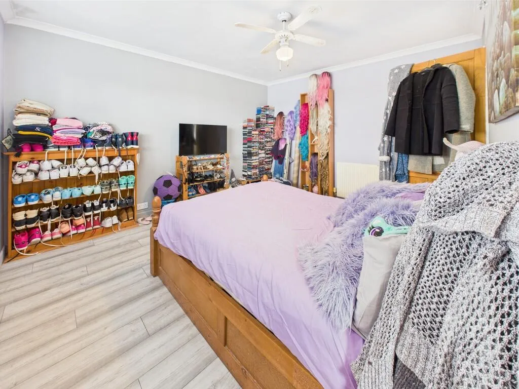 3 bed Semi-Detached