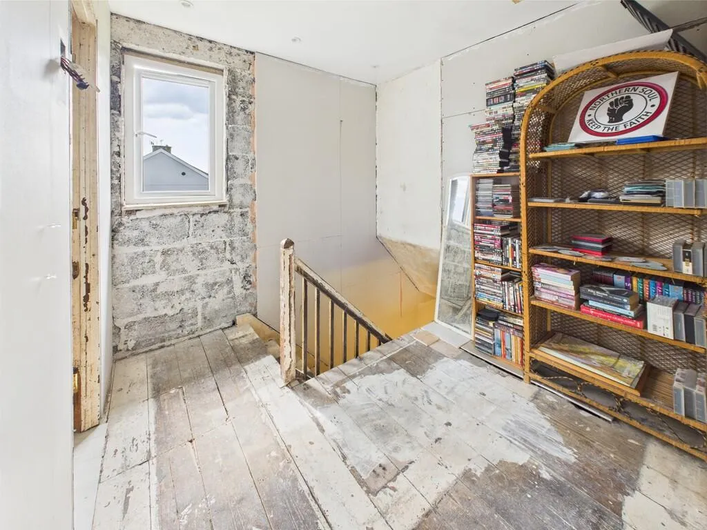 3 bed Semi-Detached