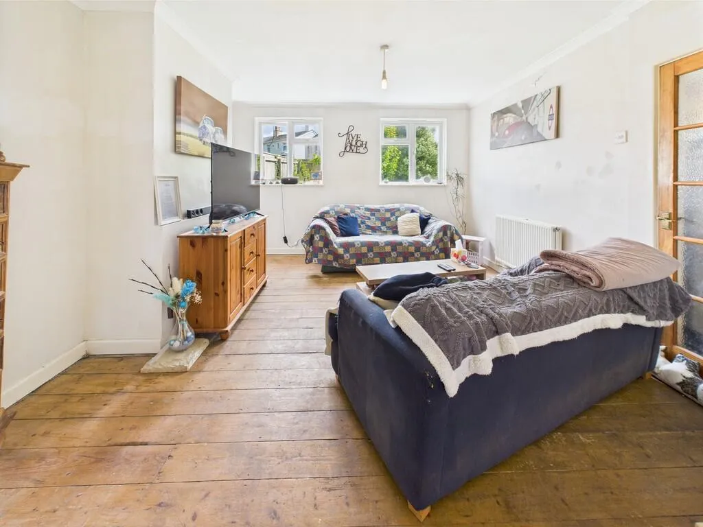 3 bed Semi-Detached