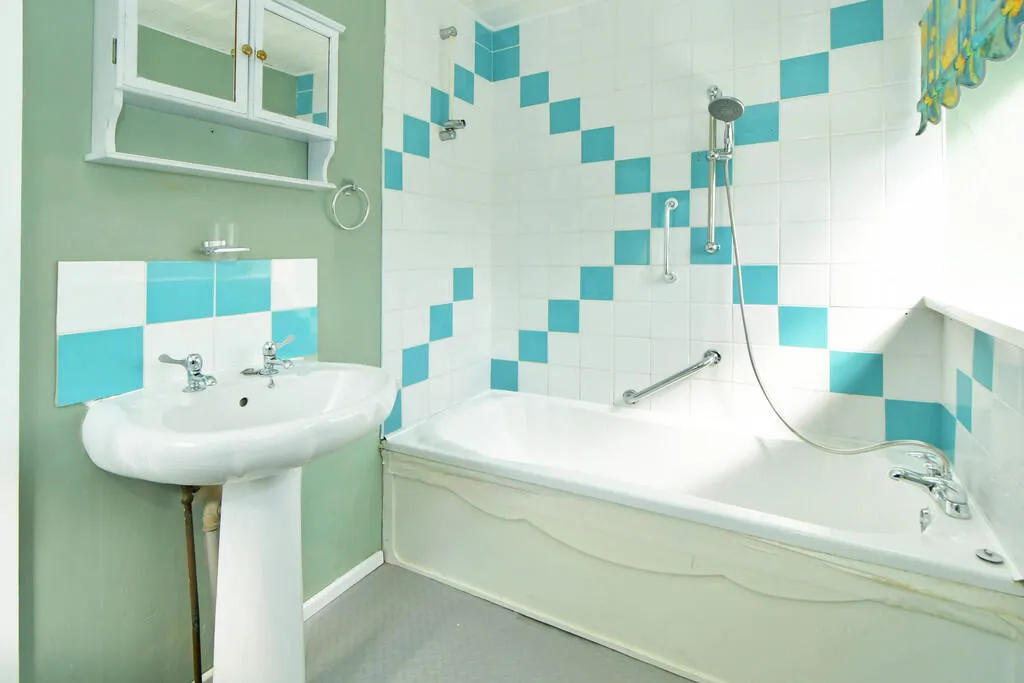 3 bed Semi-Detached
