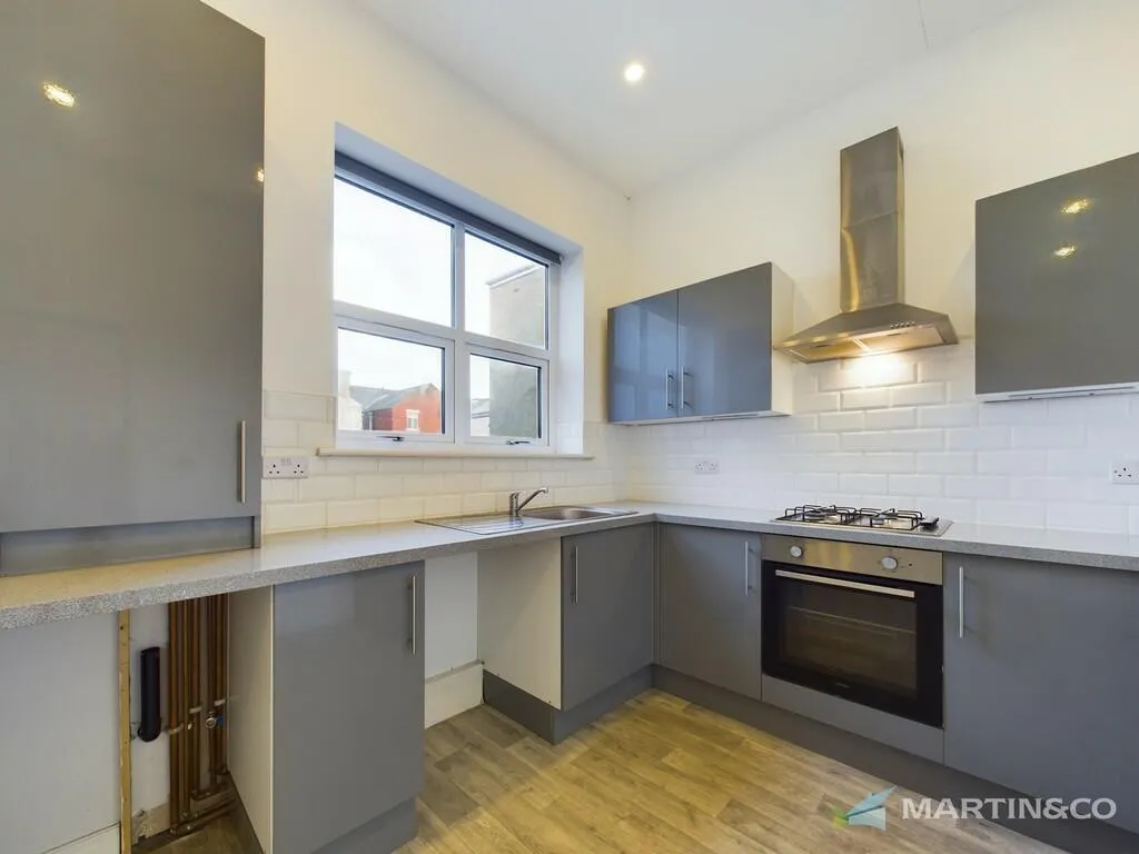 3 bed End of Terrace
