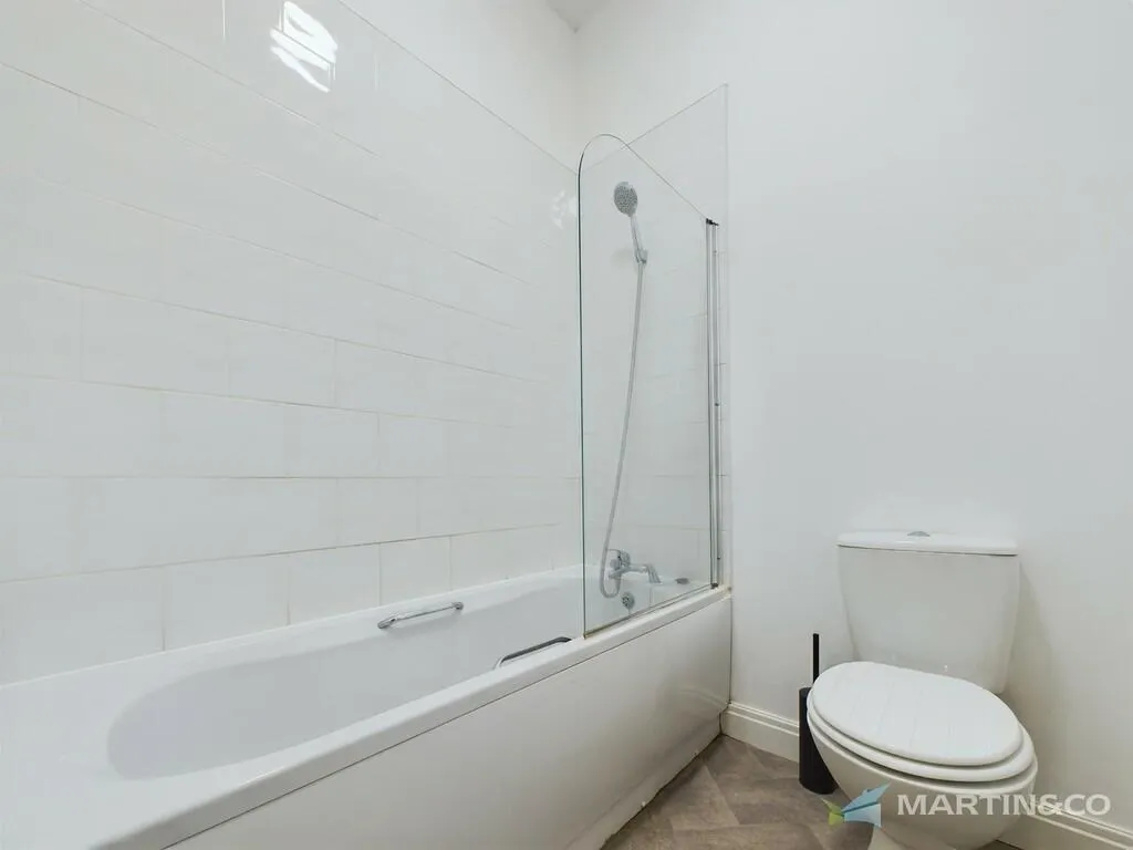 3 bed End of Terrace