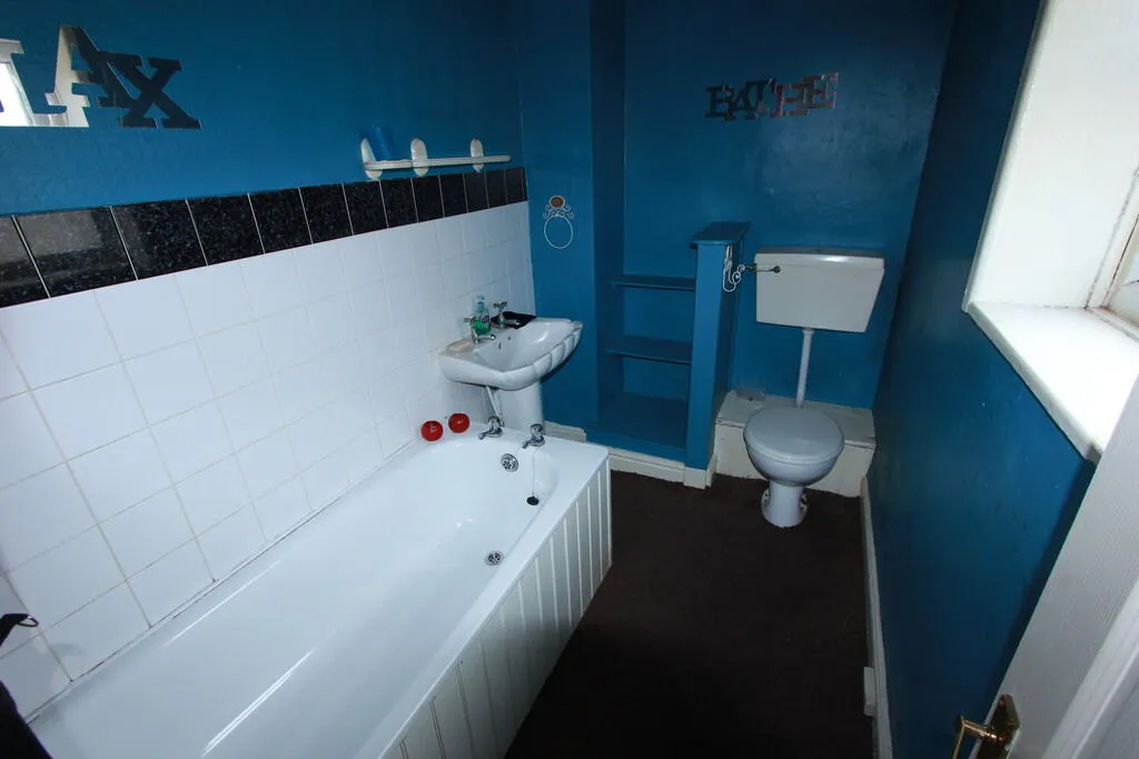 2 bed End of Terrace