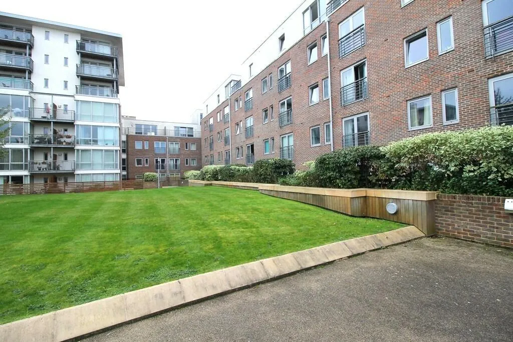 1 bed Apartment
