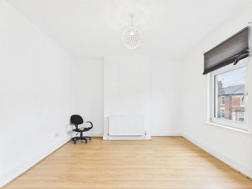 3 bed Terraced