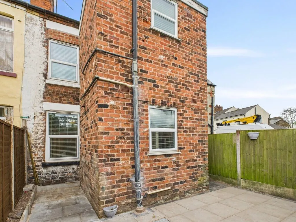3 bed Terraced