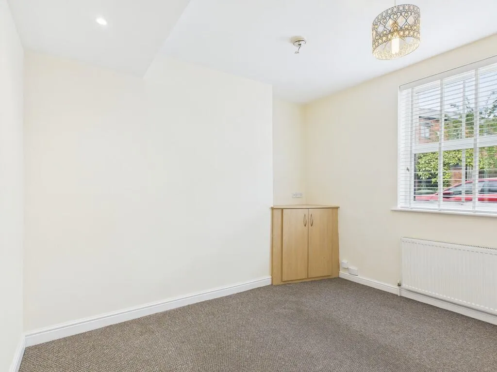 3 bed Terraced