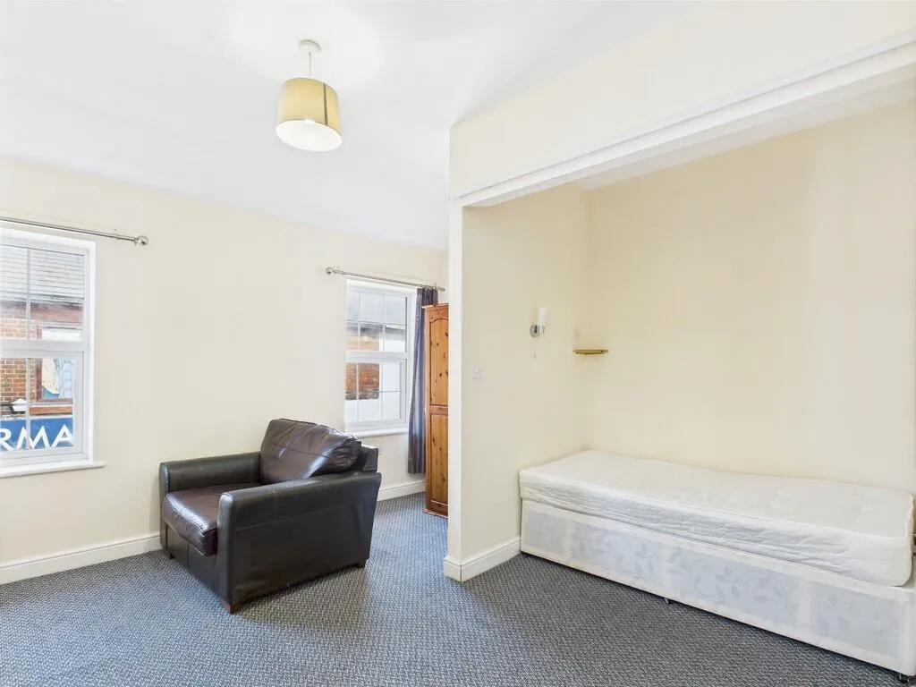 5 bed Terraced