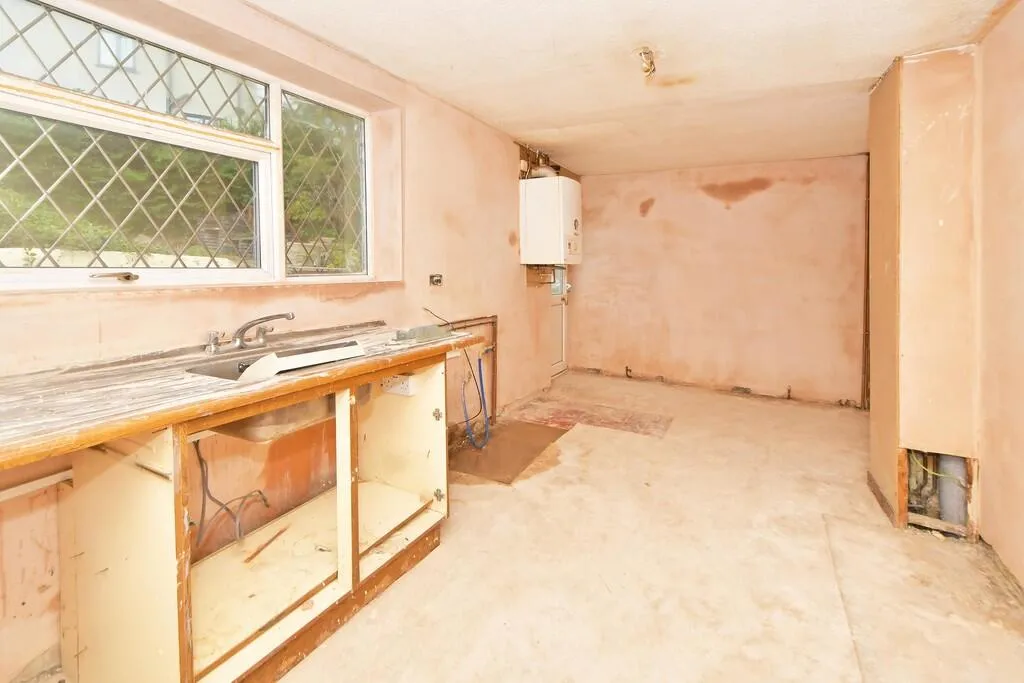 2 bed Semi-Detached