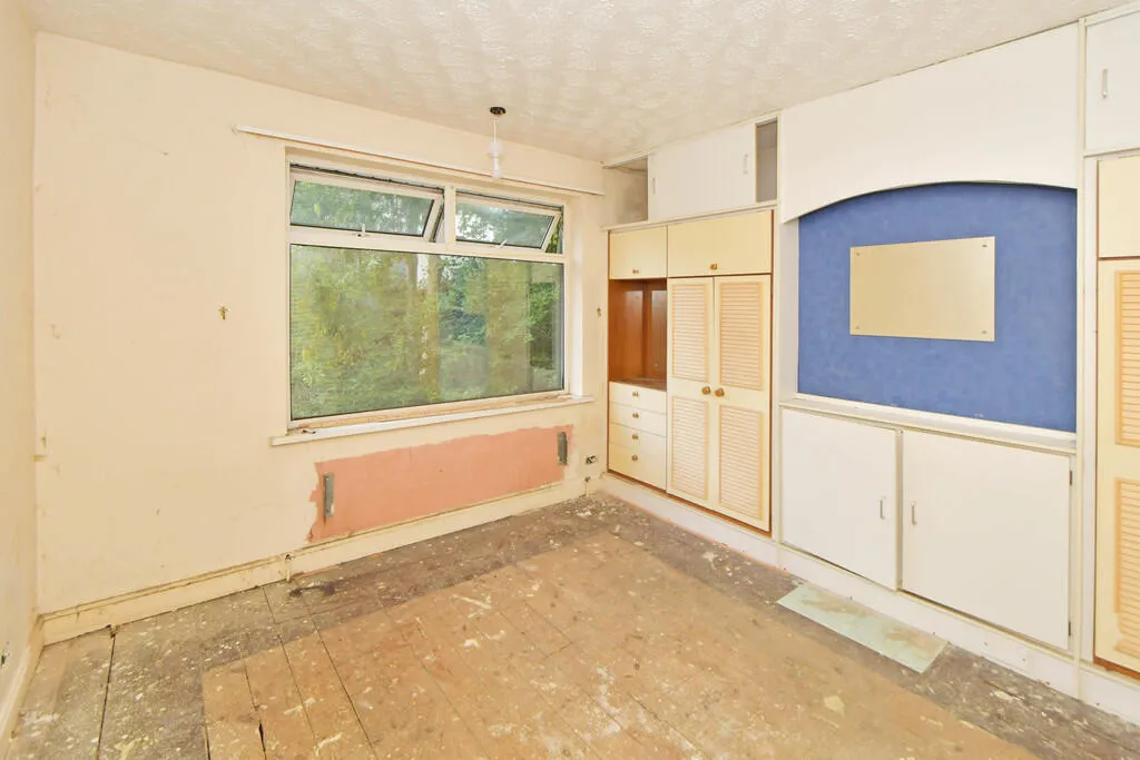 2 bed Semi-Detached