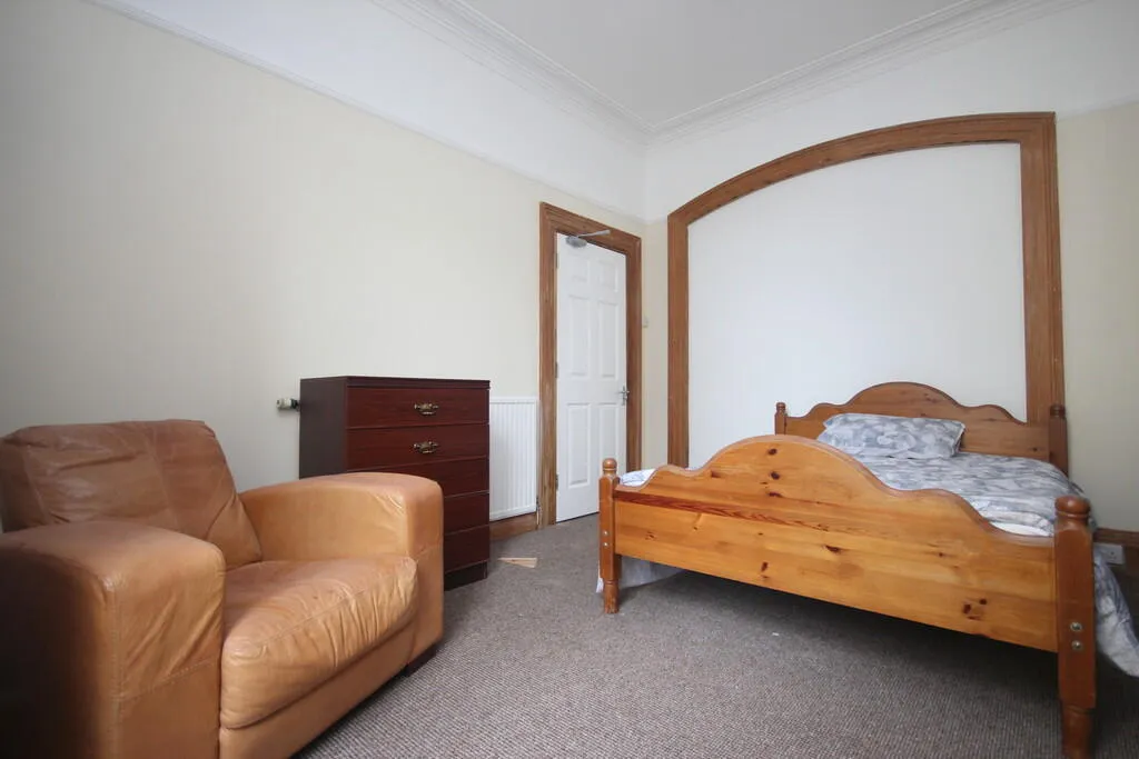 7 bed End of Terrace
