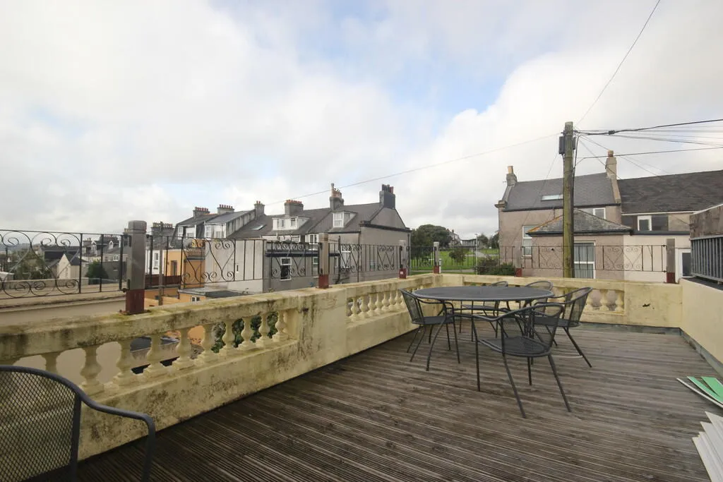 7 bed End of Terrace
