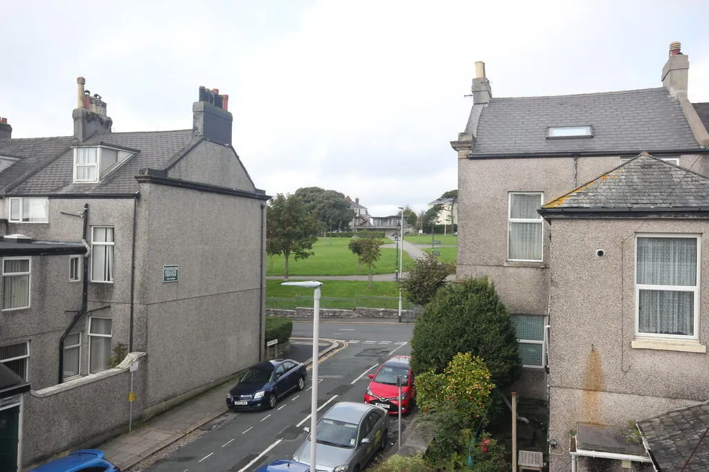 7 bed End of Terrace
