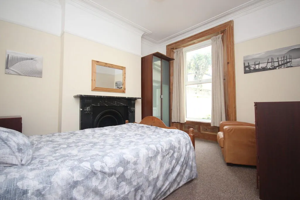 7 bed End of Terrace