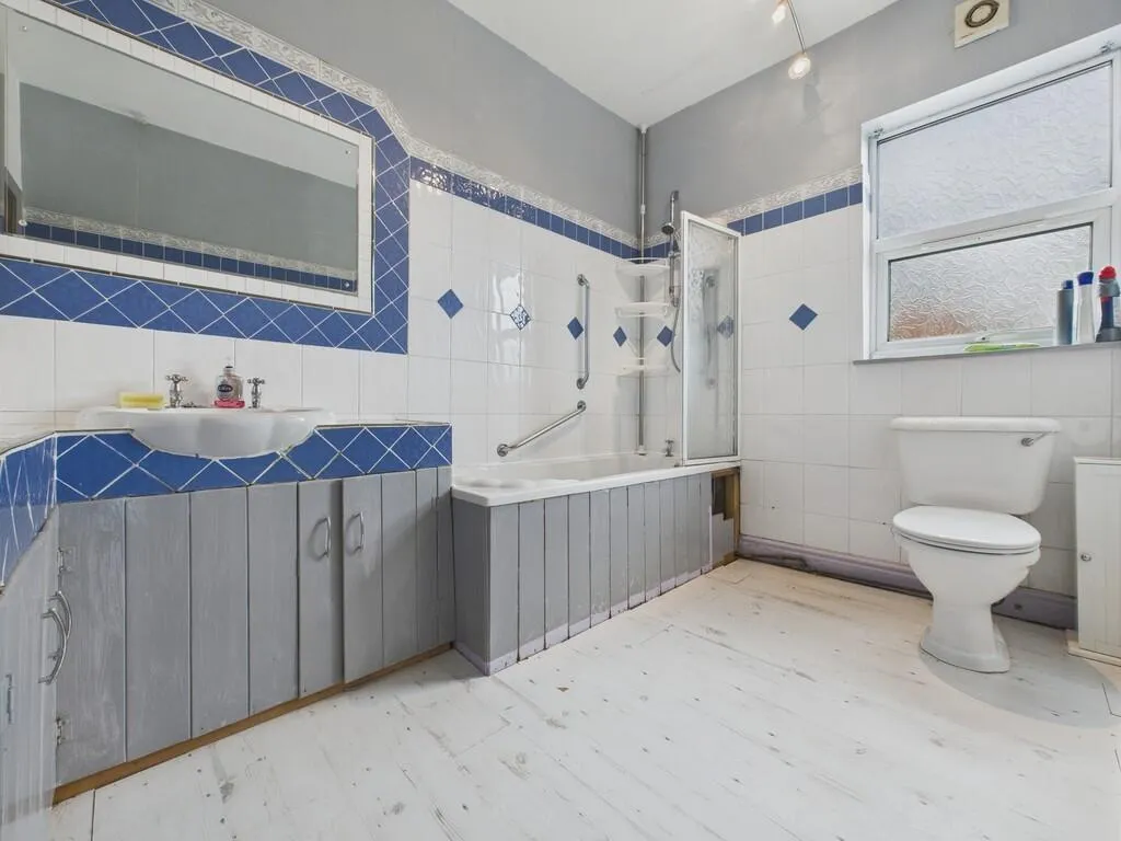 3 bed Semi-Detached