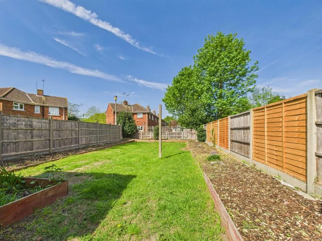2 bed End of Terrace