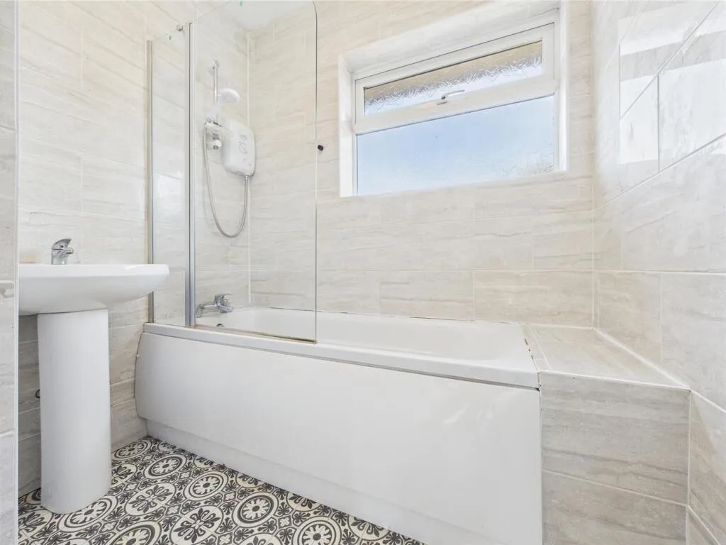 2 bed End of Terrace