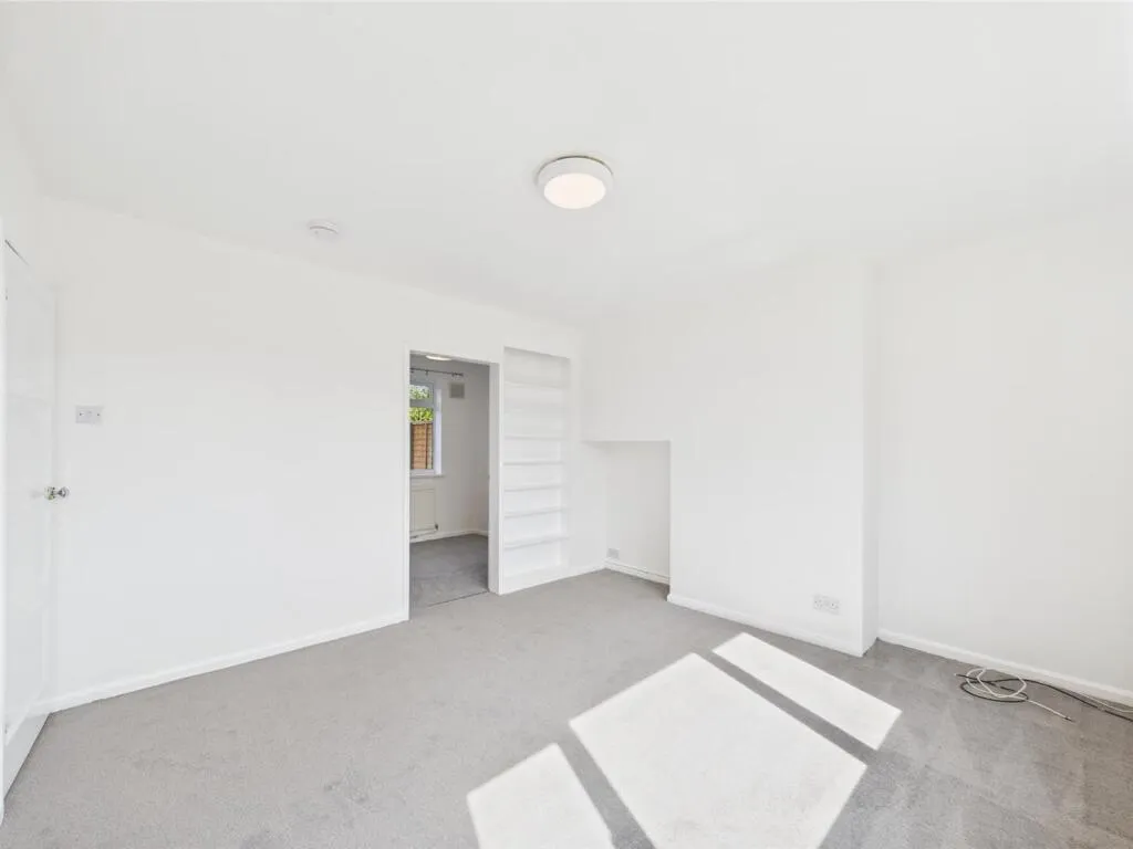 2 bed End of Terrace