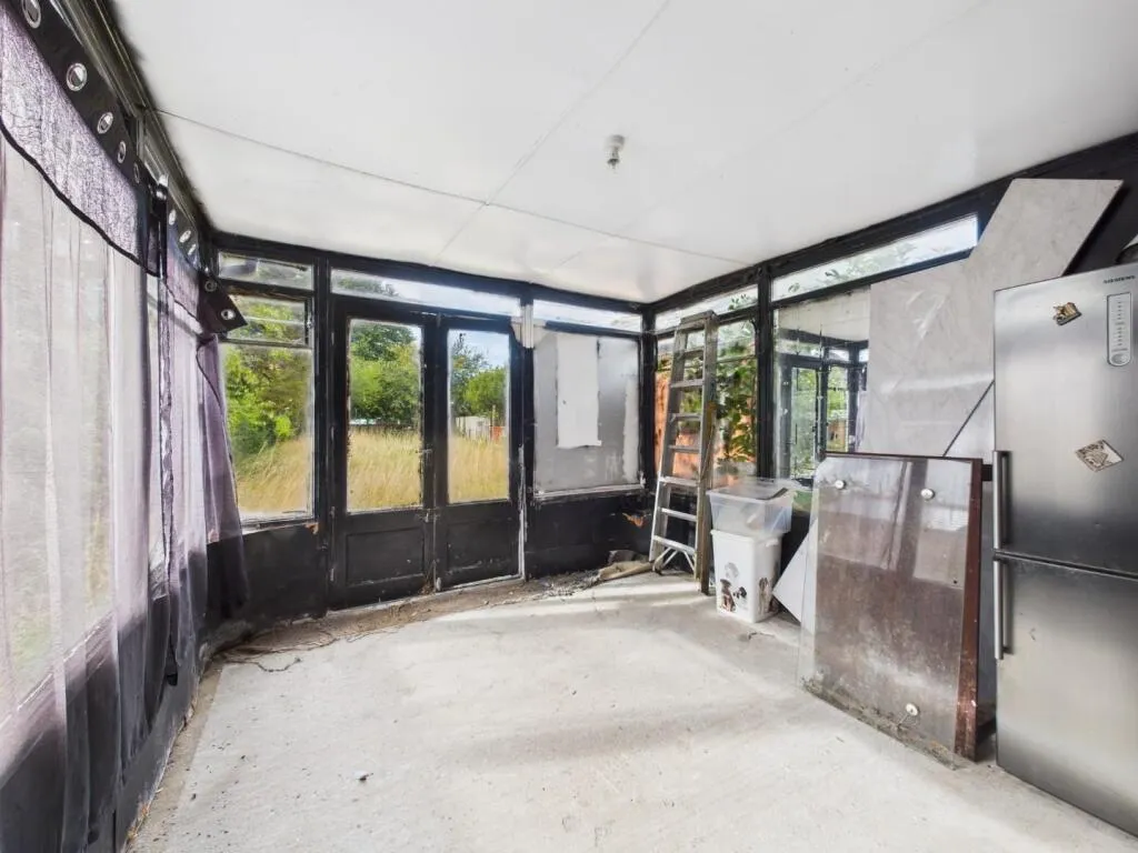 2 bed Semi-Detached Bungalow