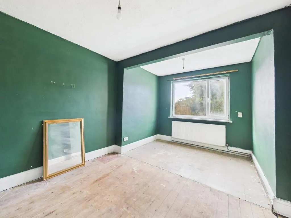 2 bed Semi-Detached Bungalow