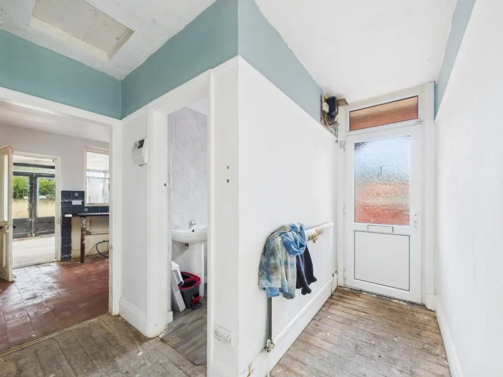 2 bed Semi-Detached Bungalow