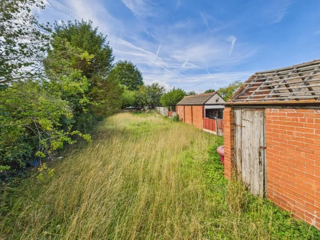 2 bed Semi-Detached Bungalow