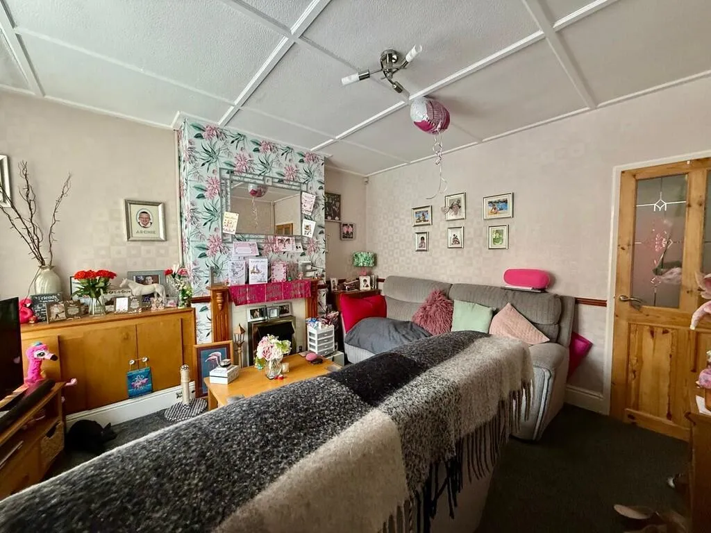 2 bed Terraced