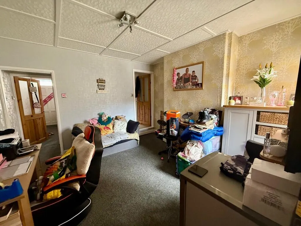 2 bed Terraced