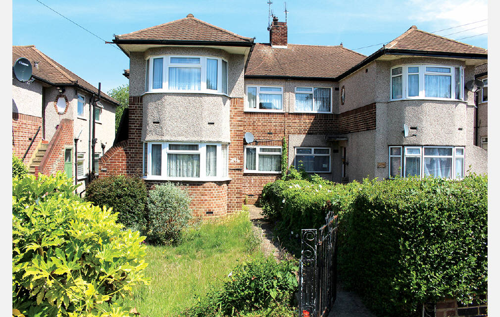 Fullwell Avenue, Clayhall, Ilford, Essex, IG5 0SA