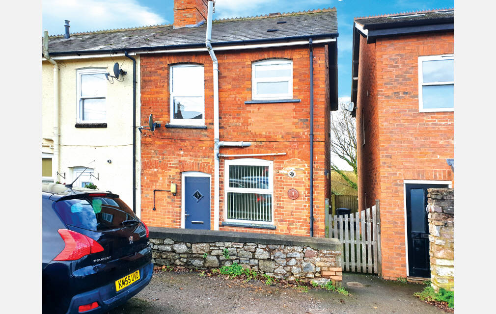 Riverside, Wellington, Somerset, TA21 8LJ