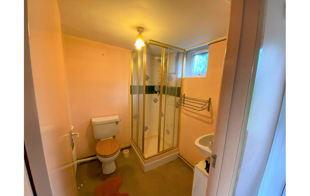 Hill Rise, Chippenham, Wiltshire, SN15 1AY