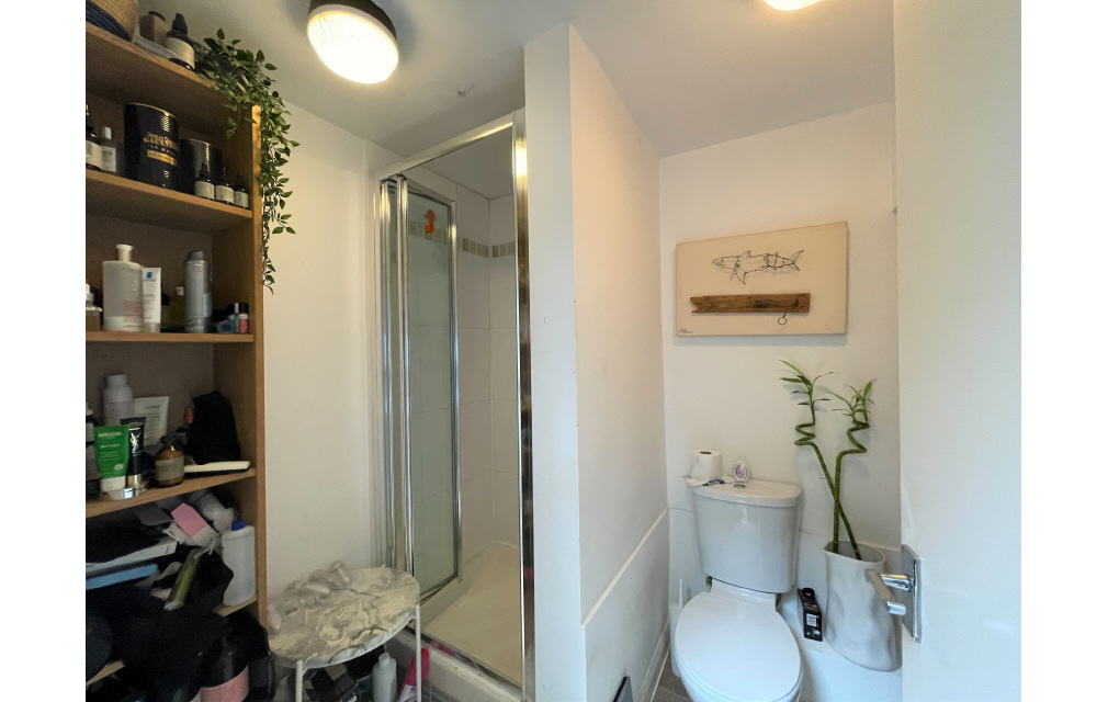 Hornsey Road, London, Islington, N19 4HT