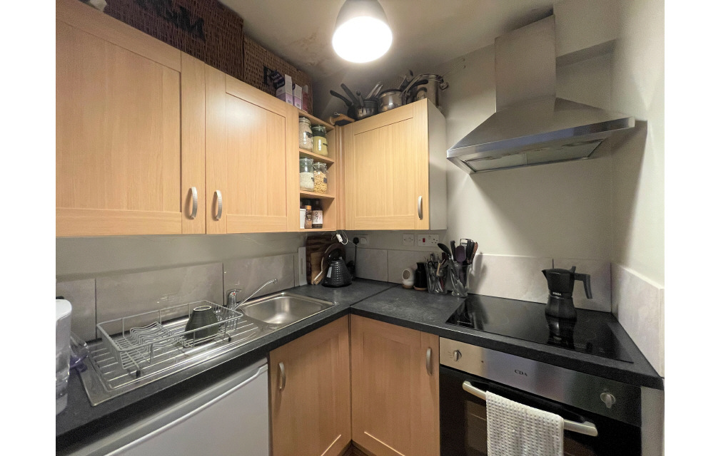 Hornsey Road, London, Islington, N19 4HT