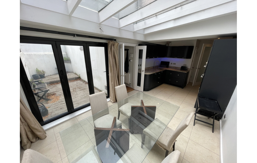 Askew Crescent, London, W12 9DP