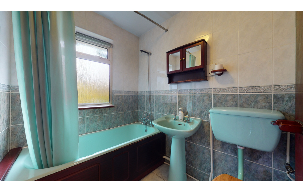 Normanhurst, Hutton, Brentwood, Essex, CM13 1BG
