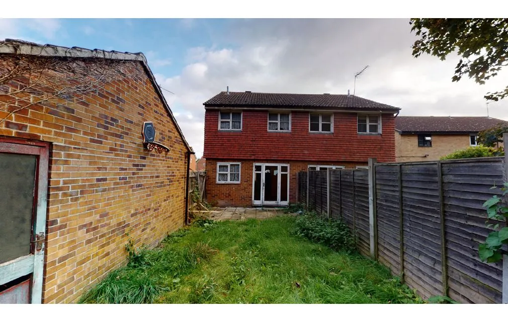 Curling Lane, Badgers Dene, Grays, Essex, RM17 5JJ