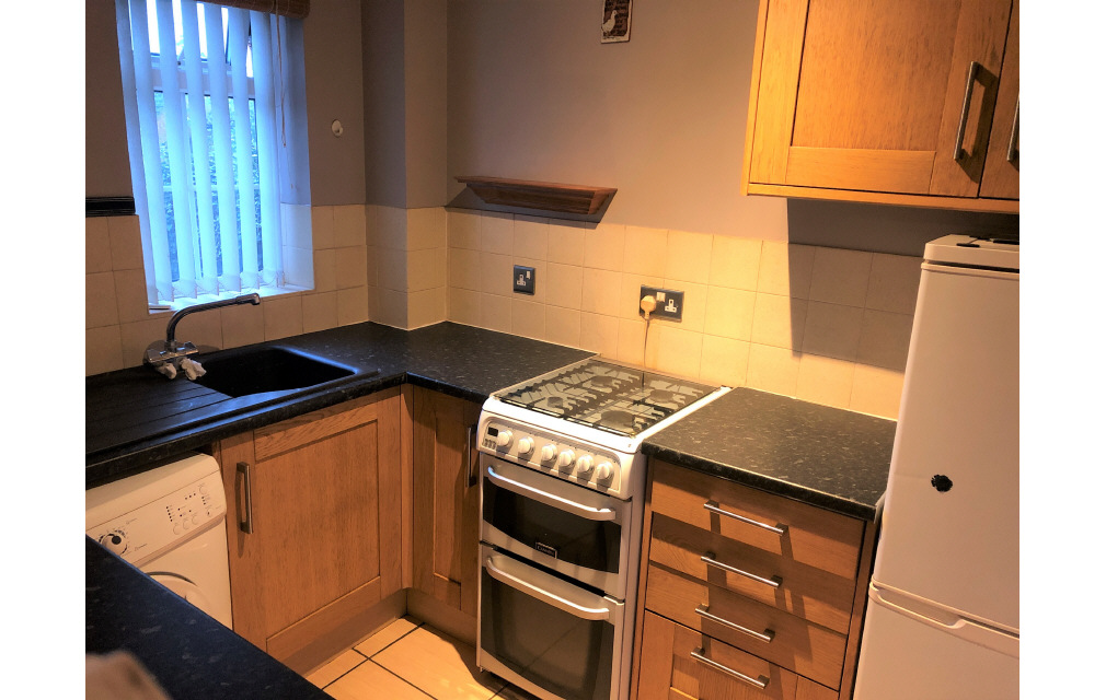 Kelling Close, Luton, Bedfordshire, LU2 7ET