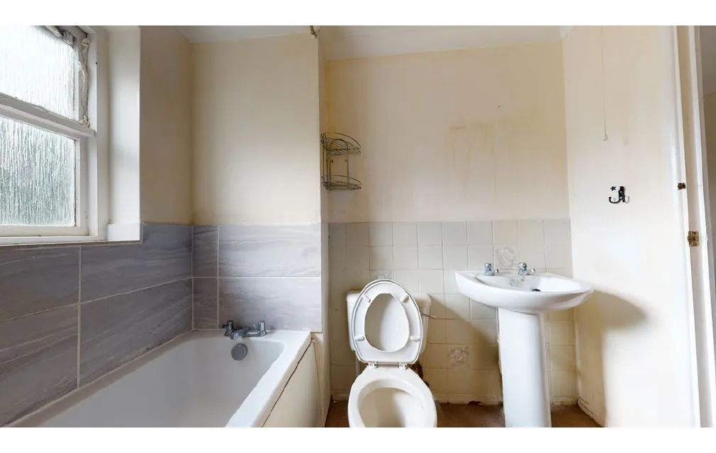 Curling Lane, Badgers Dene, Grays, Essex, RM17 5JJ