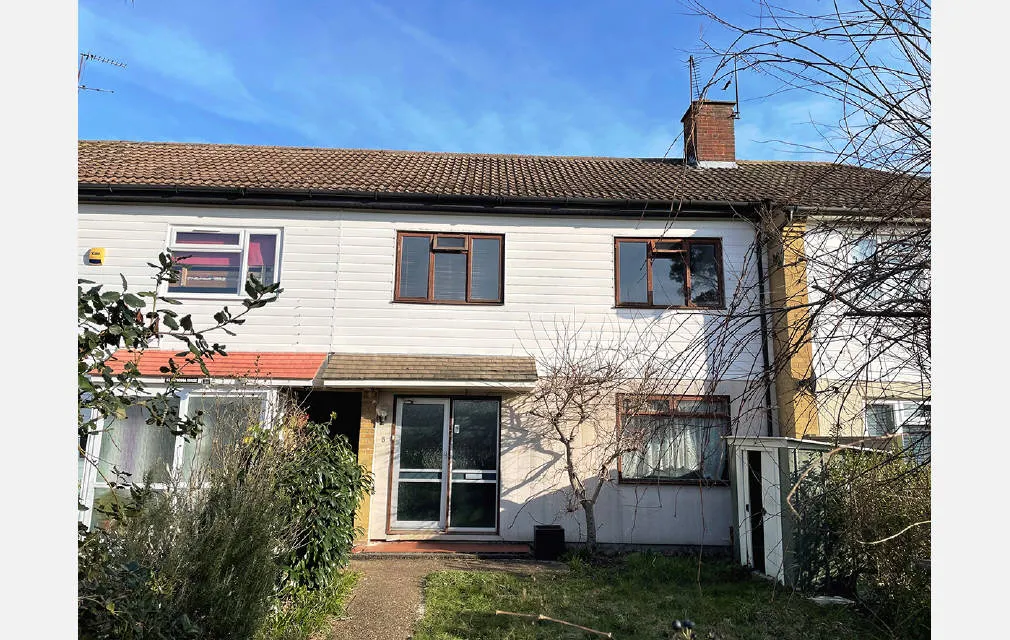 Lockwood Path, Woking, Surrey, GU21 5RH