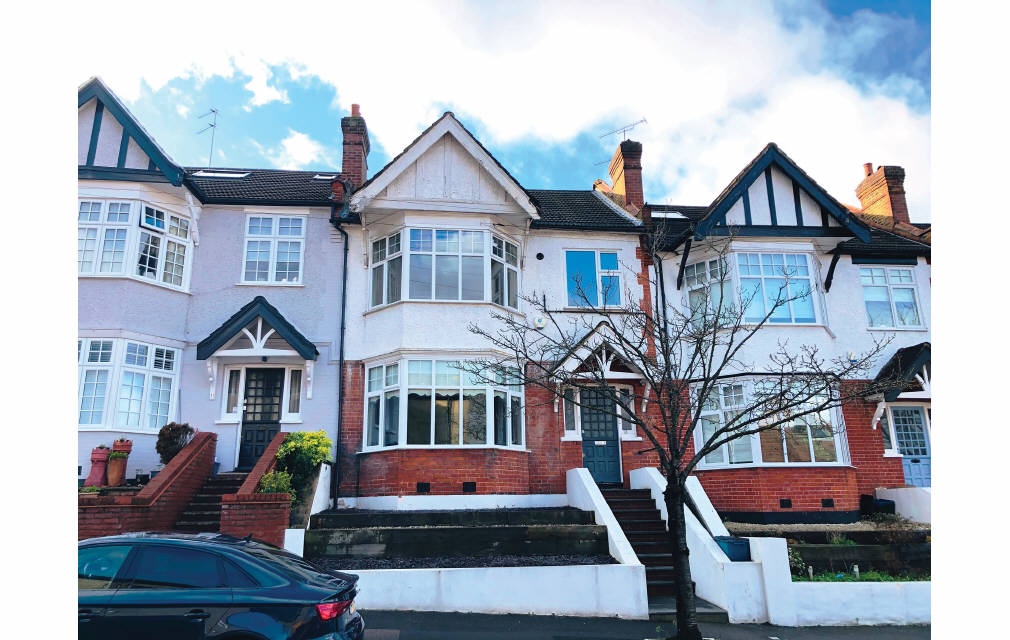 St. Albans Crescent, Woodford Green, Essex, IG8 9EH