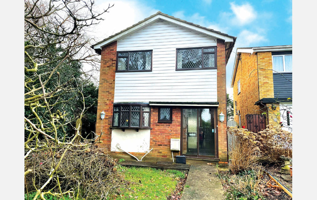 Connaught Walk, Rayleigh, Essex, SS6 8UY